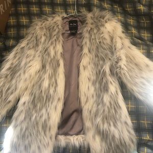 ✨👑FAUX FUR BLAZER JACKET👑✨